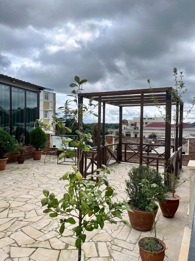 Hotel Verdzi Kutaisi Esterno foto