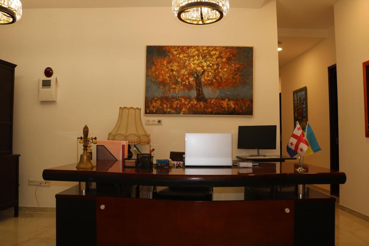 Hotel Verdzi Kutaisi Esterno foto