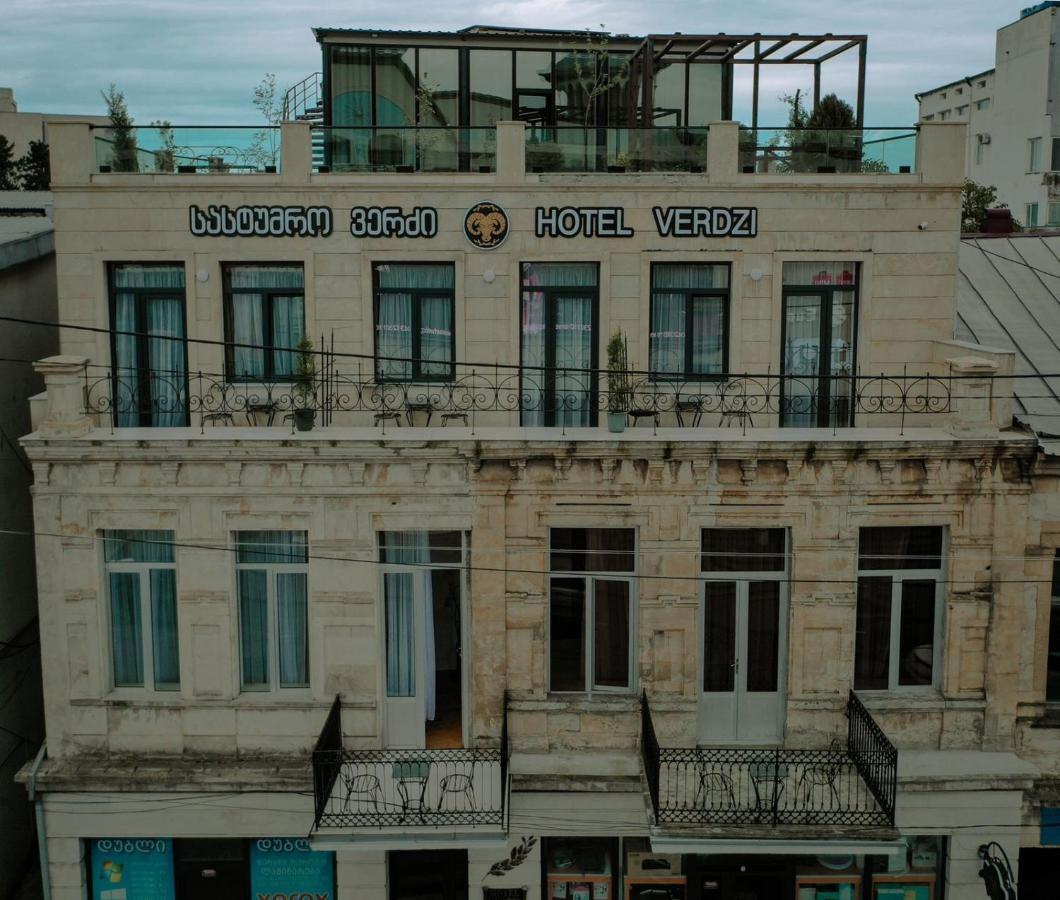 Hotel Verdzi Kutaisi Esterno foto