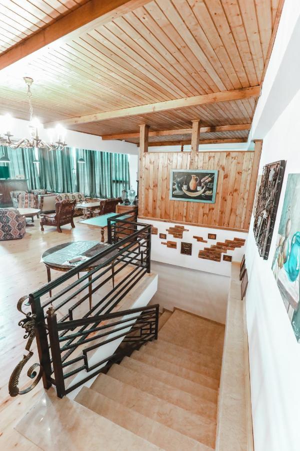 Hotel Verdzi Kutaisi Esterno foto