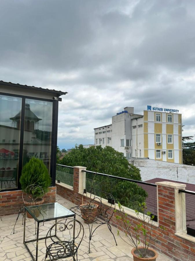 Hotel Verdzi Kutaisi Esterno foto